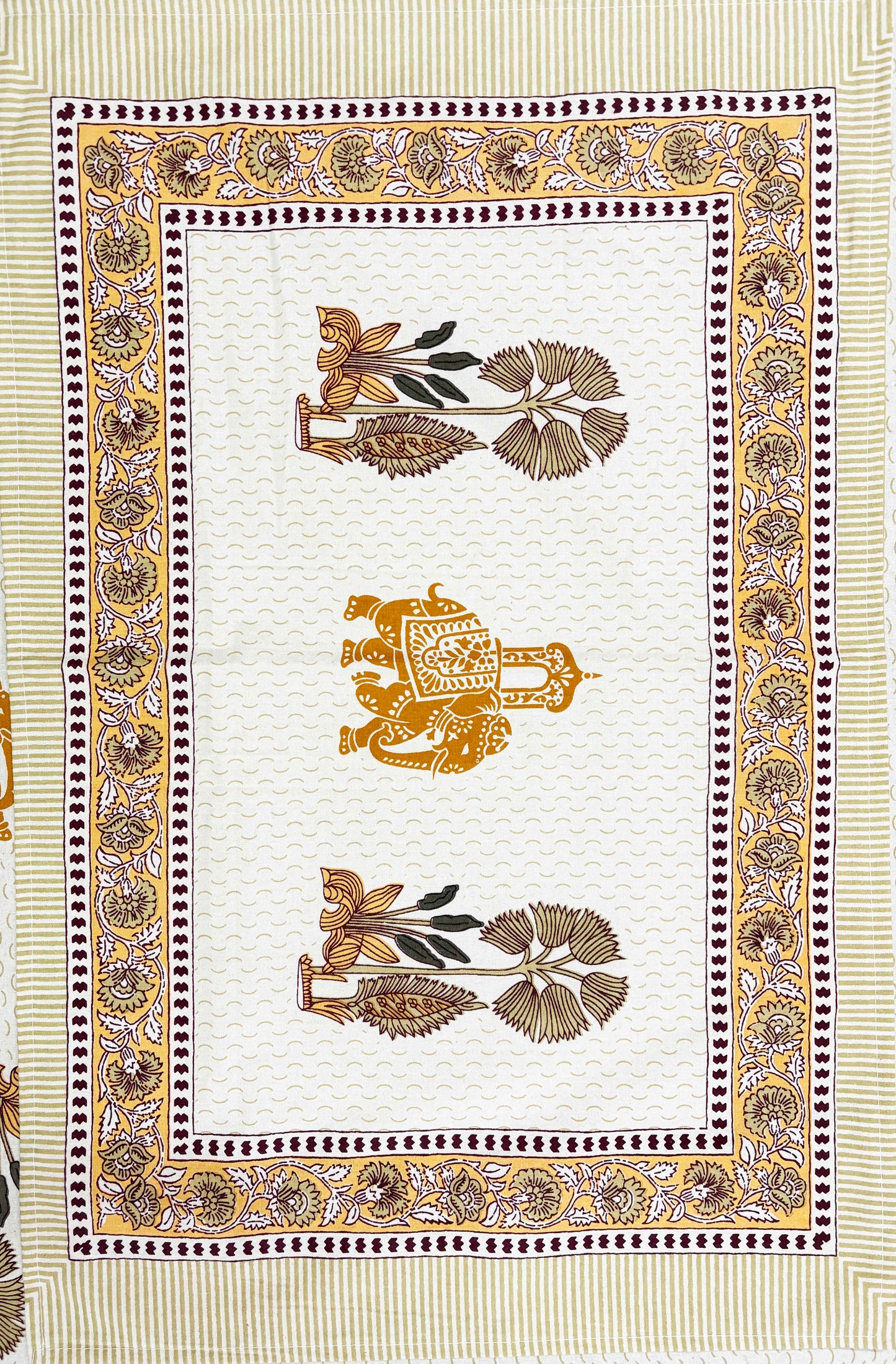 INDICASA Royal Elephant Printed Hand Block Super King Bedsheet with 2 pillow covers