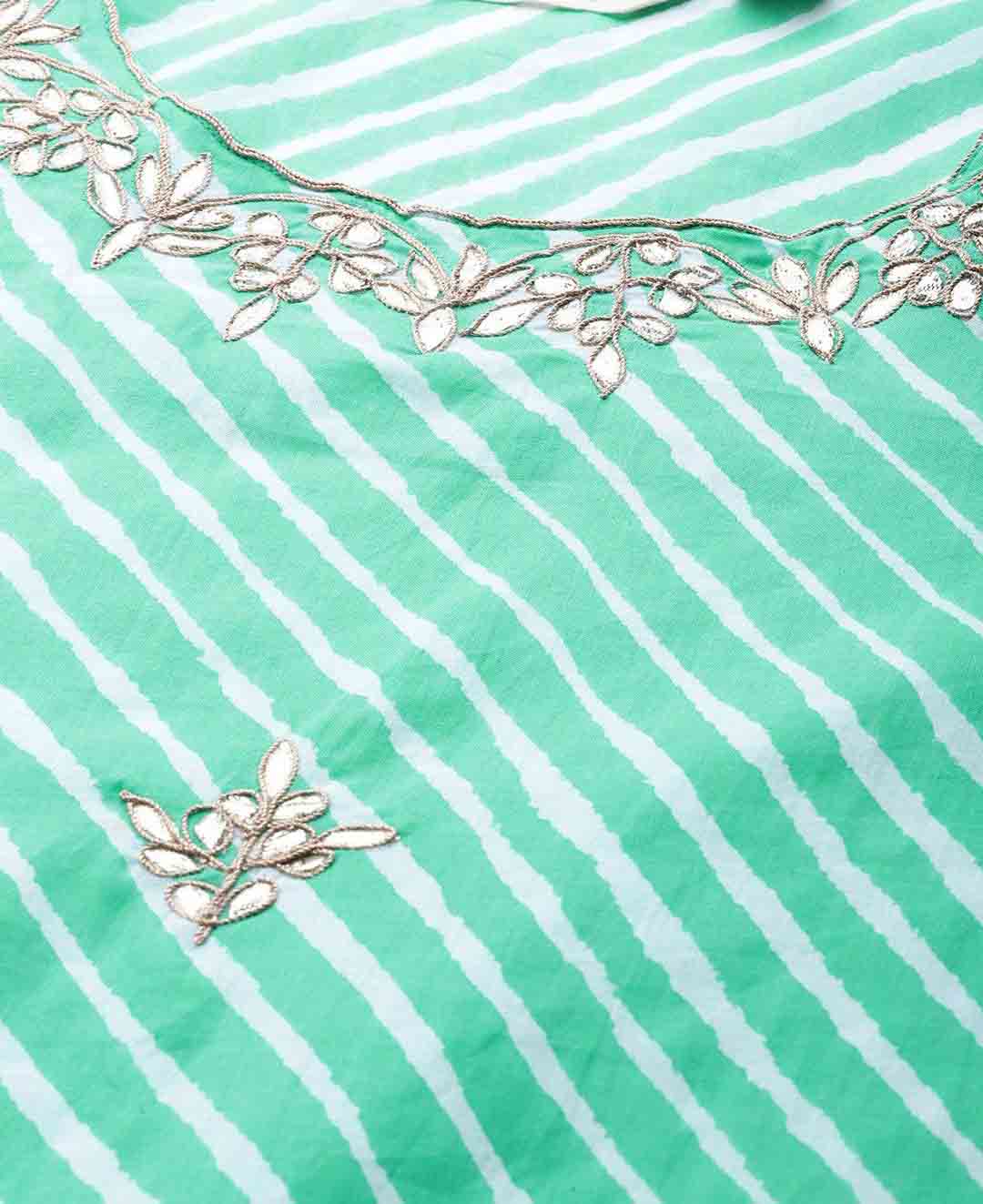 INDICASA Green Leheriya Cotton Gota Patti Straight Kurta