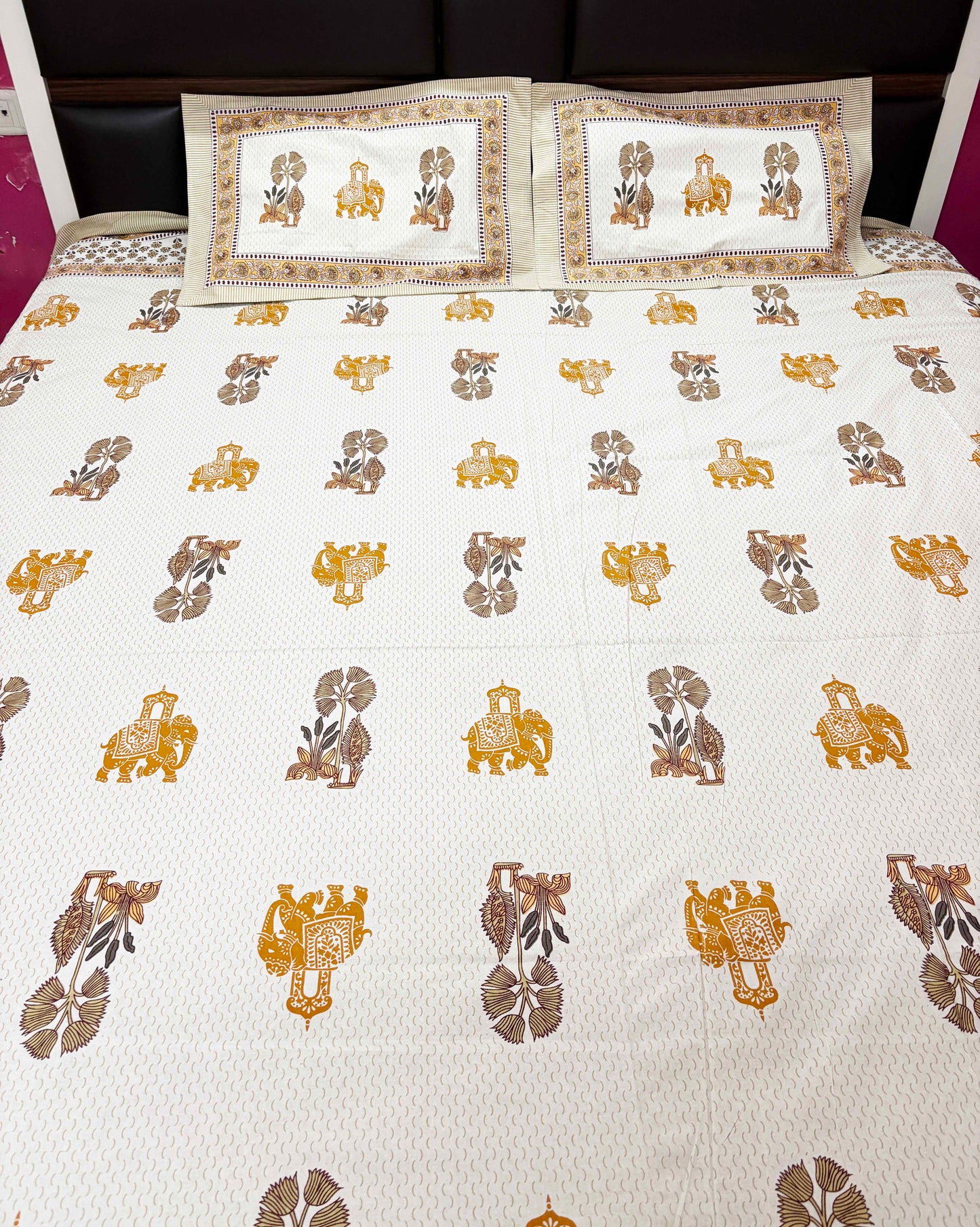 INDICASA Royal Elephant Printed Hand Block Super King Bedsheet with 2 pillow covers