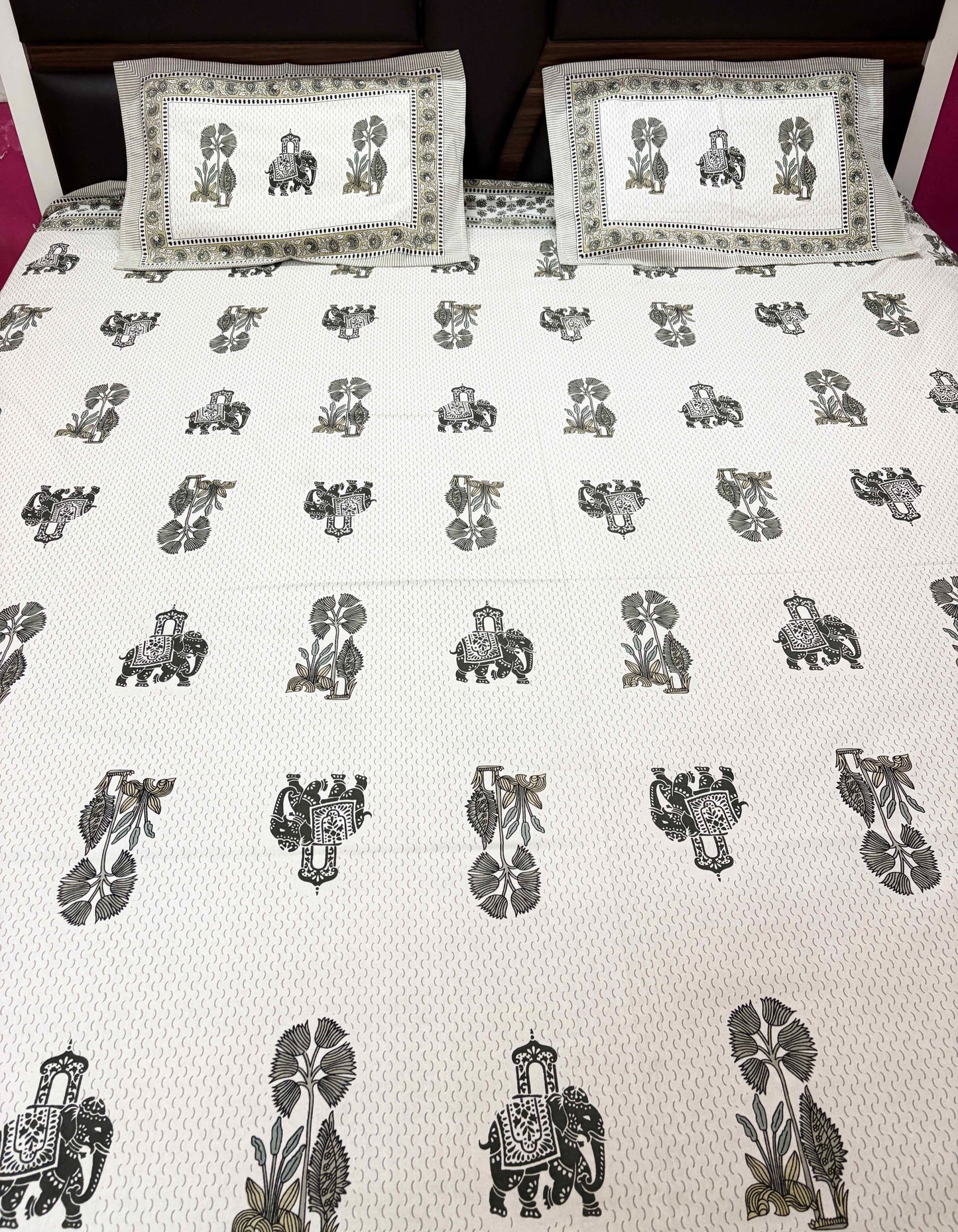 INDICASA Royal Elephant Printed Hand Block Super King Bedsheet with 2 pillow covers