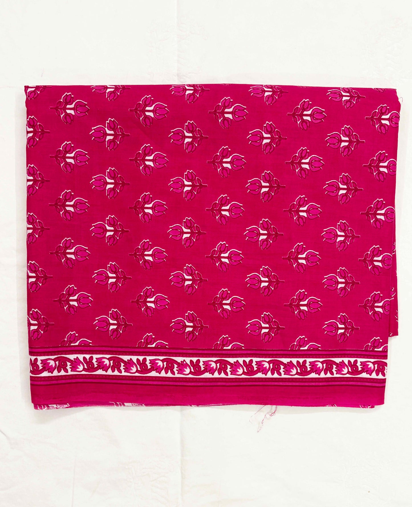 INDICASA Jaipuri Bloom Printed Cotton Suit With Cotton Dupatta (Magenta)