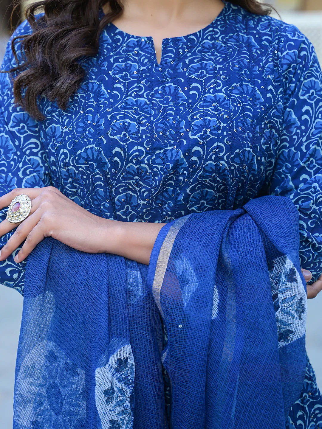 INDICASA Blue Floral Printed Straight Kurta Pant Set