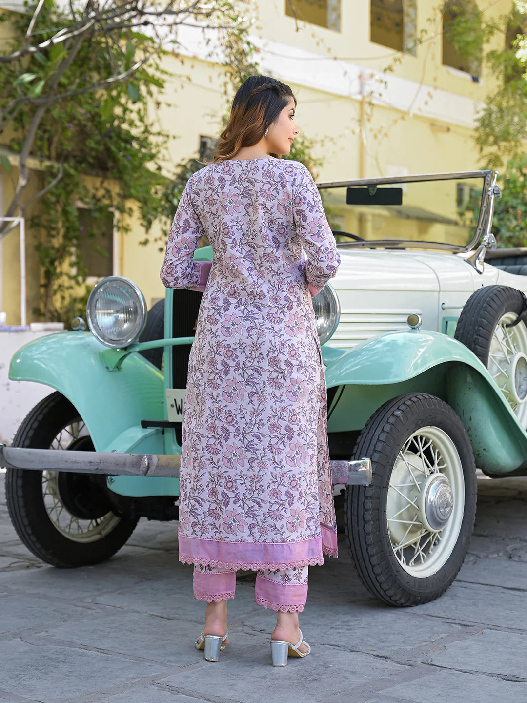 INDICASA Light Purple Floral Printed kurta Pant with Dupatta