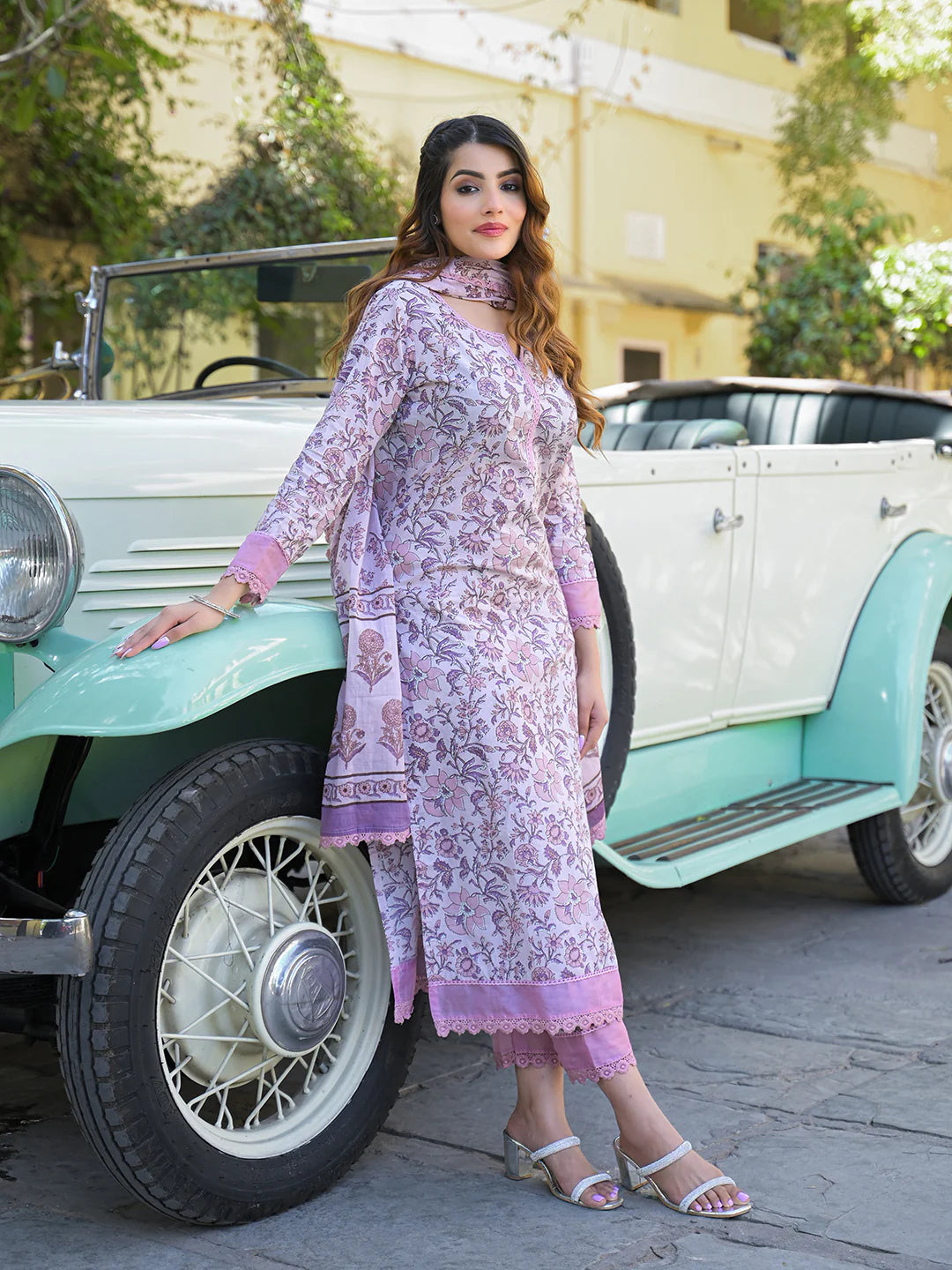 INDICASA Light Purple Floral Printed kurta Pant with Dupatta