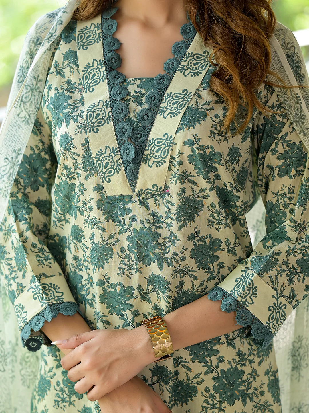 INDICASA Bottle Green Floral Print Cotton Kurta Set for Women with Dupatta