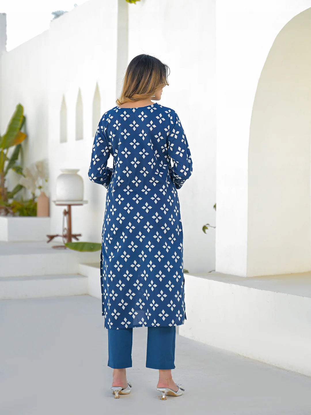 INDICASA Blue Round Neck Cotton Straight Kurta Pant Set With Dupatta