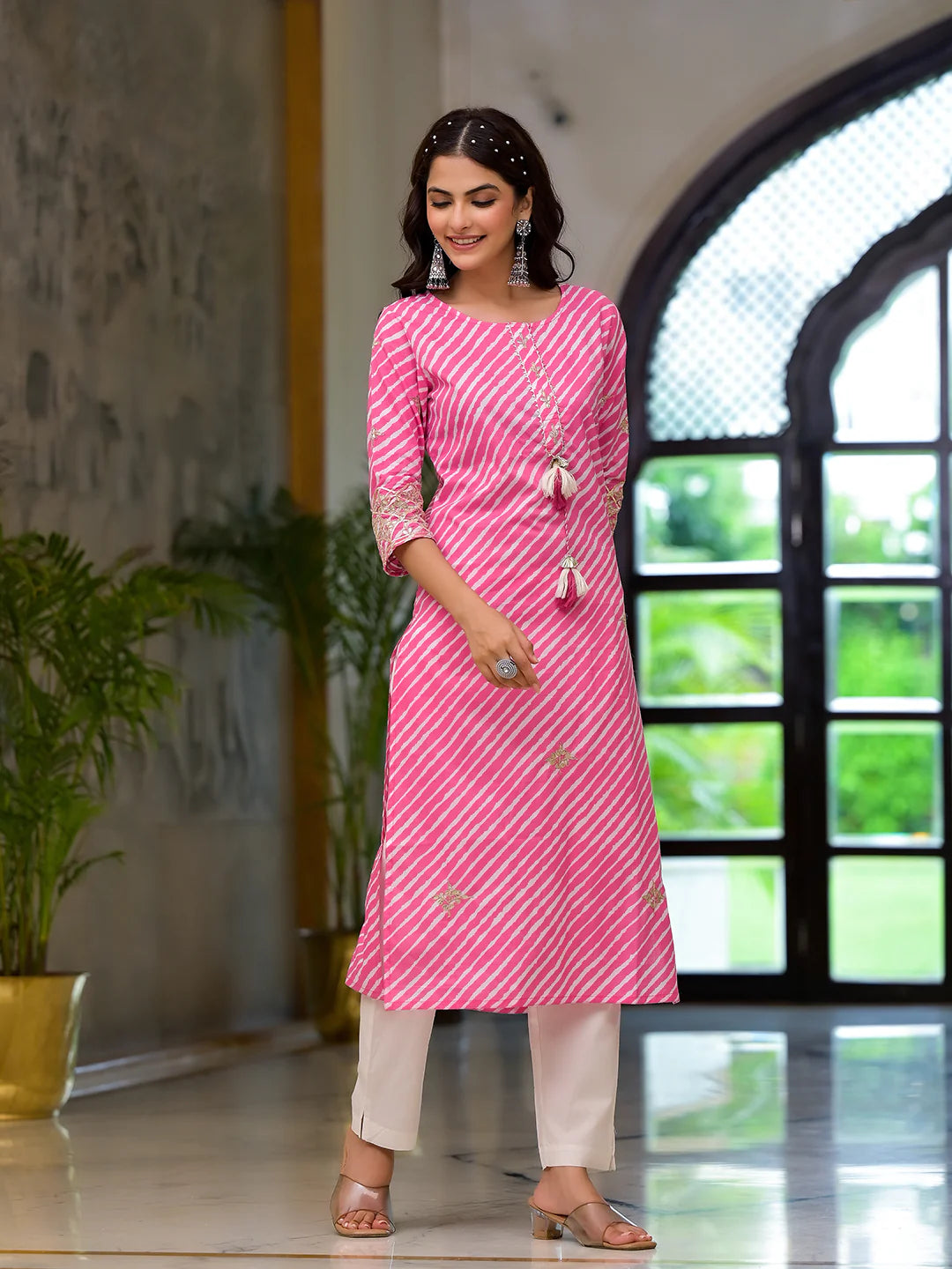 INDICASA Pink Leheriya Print Embroidered Pure Cotton Straight Kurta